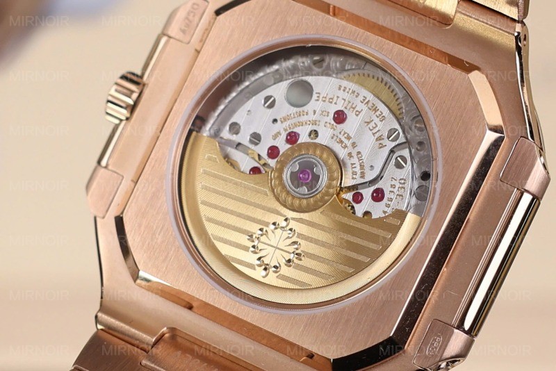 Dong-Ho-Patek-Philippe-Cubitus-5821-Mat-Trang-Rep-Cao-Cap-Xuong-TW-45mm-1.jpg