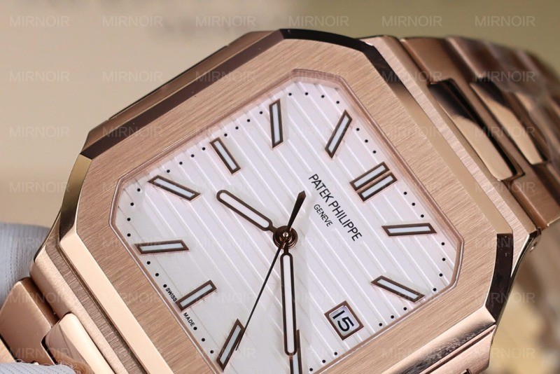 Dong-Ho-Patek-Philippe-Cubitus-5821-Mat-Trang-Rep-Cao-Cap-Xuong-TW-45mm-6.jpg