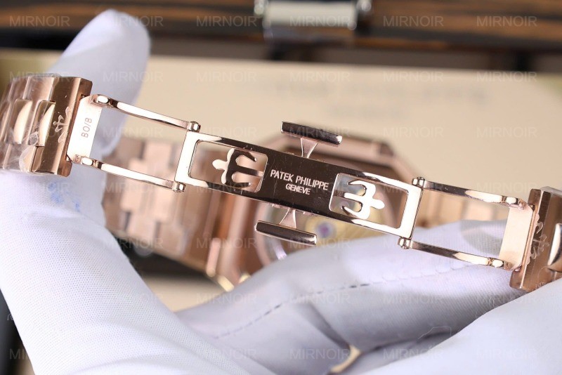 Dong-Ho-Patek-Philippe-Cubitus-5821-Mat-Trang-Rep-Cao-Cap-Xuong-TW-45mm-7.jpg