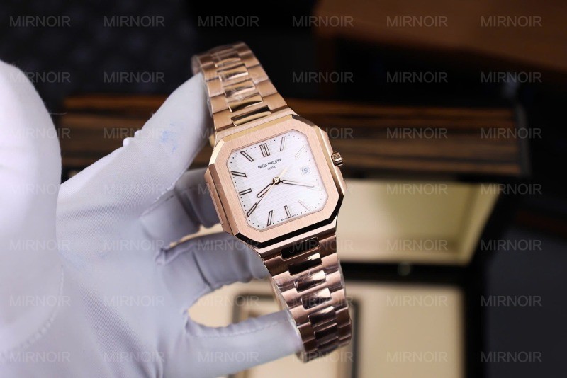 Dong-Ho-Patek-Philippe-Cubitus-5821-Mat-Trang-Rep-Cao-Cap-Xuong-TW-45mm-8.jpg