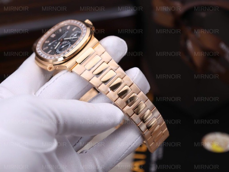 Dong-Ho-Patek-Philippe-Nautilus-5724R-Che-Tac-Boc-Vang-That-Dinh-Da-Swarovski-GRF-40mm-4-1024x769.jpg