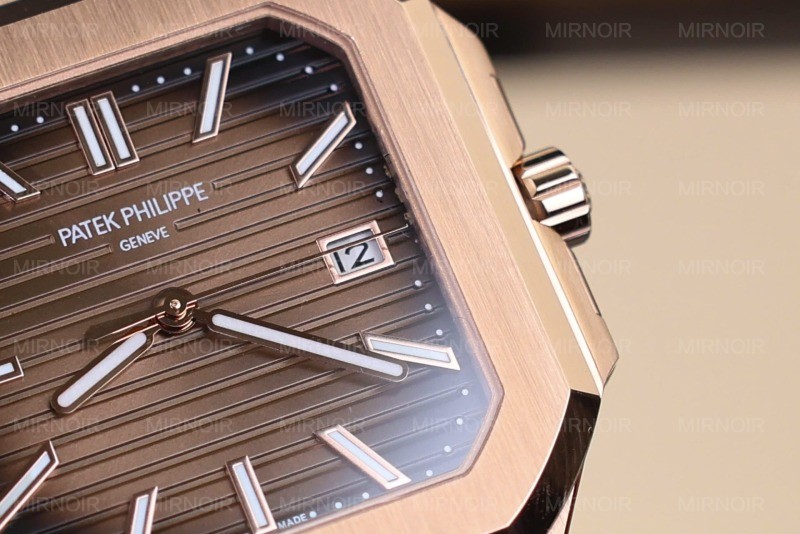 Dong-Ho-Patek-Philippe-Cubitus-5821-Rep-11-Ma-Vang-Hong-Mat-Chocolate-5.jpg