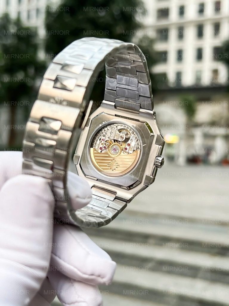 Dong-Ho-Patek-Philippe-Cubitus-5821-Rep-11-Cao-Cap-Mat-Xanh-Blue-43mm-8-768x1024.jpg