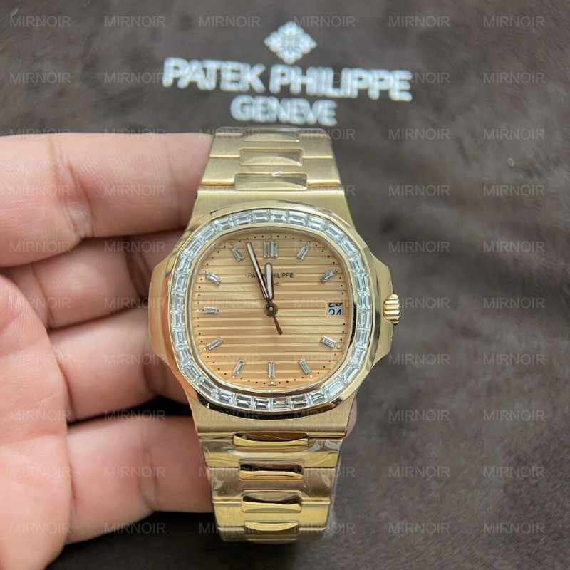 Dong-Ho-Patek-Philippe-Nautilus-5723-Che-Tac-Vang-Hong-18K-Nguyen-Khoi-Kim-Cuong-Tu-Nhien-40mm-1-1024x1024.jpg