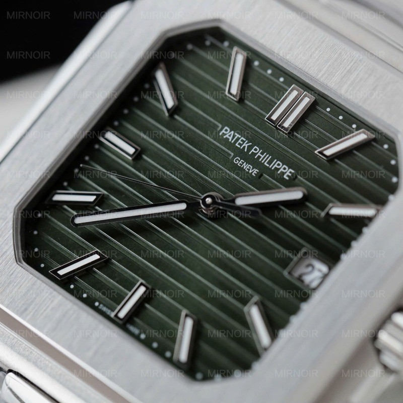Dong-Ho-Patek-Philippe-Cubitus-5821-Mat-Xanh-Green-Rep-11-Cao-Cap-45mm-7.jpg