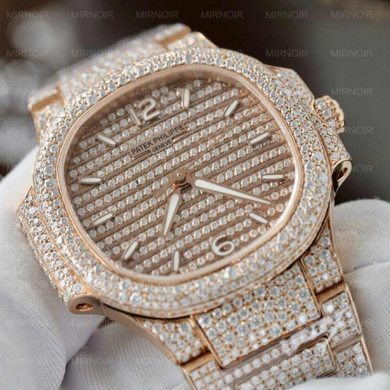 Dong-Ho-Patek-Philippe-Nautilus-7118-Che-Tac-Boc-Vang-Dinh-Kim-Cuong-Moissanite-35-5-1024x1024.jpg