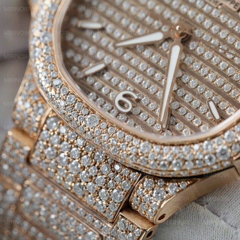 Dong-Ho-Patek-Philippe-Nautilus-7118-Che-Tac-Boc-Vang-Dinh-Kim-Cuong-Moissanite-35-6-1024x1024.jpg