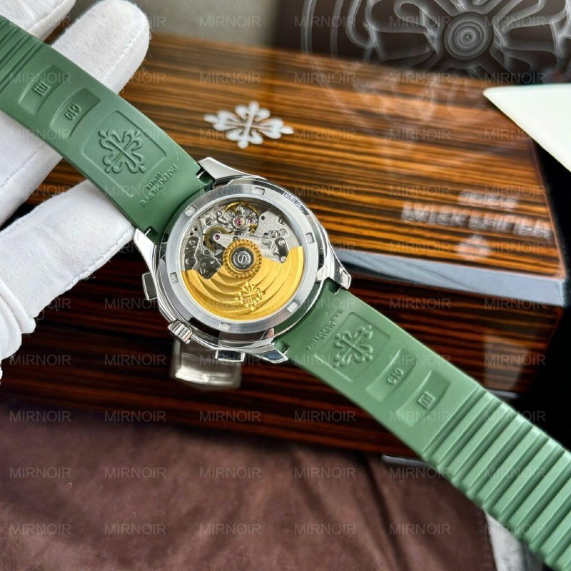 Dong-Ho-Patek-Philippe-Aquanaut-5968G-Replica-11-Cao-Cap-Mau-Xanh-Kaki-42-5-1024x1024.jpg