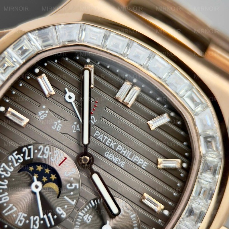 Dong-Ho-Patek-Philippe-Nautilus-5724R-Mat-Xam-Replica-11-Boc-Vang-Dinh-Kim-Cuong-Moissanite-Baguette-PPF-40mm-8.jpg