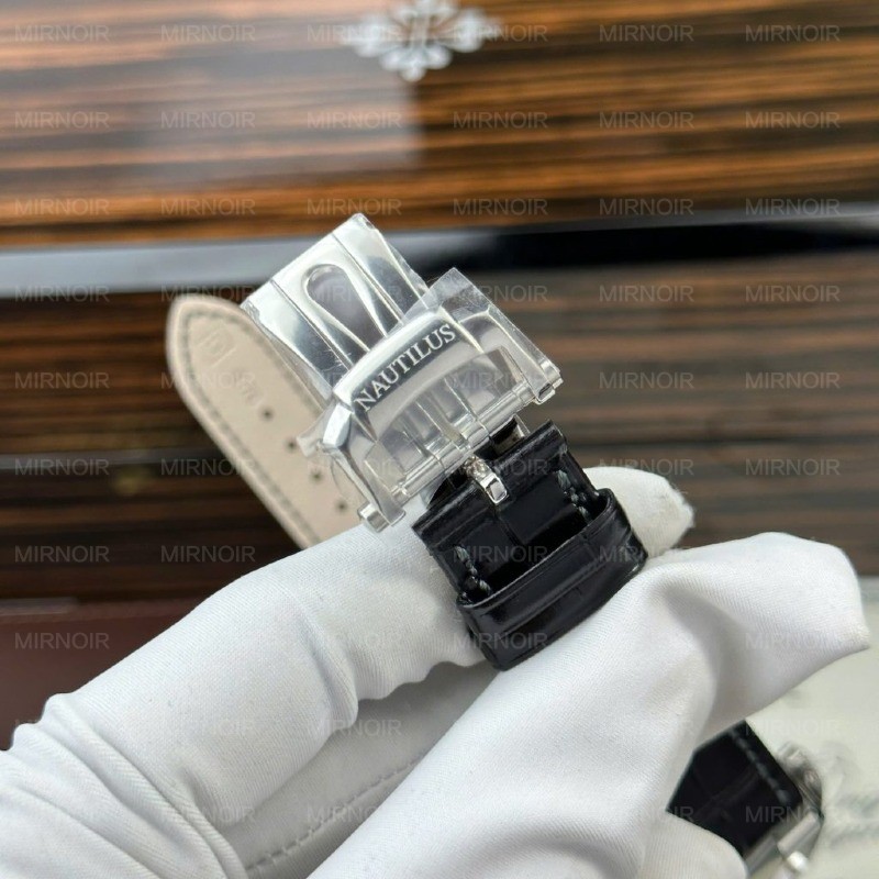 Dong-Ho-Patek-Philippe-Nautilus-5722-Replica-11-Mat-Xam-Dinh-Da-Baguette-Nha-May-PPF-40mm-9-1024x1024.jpg