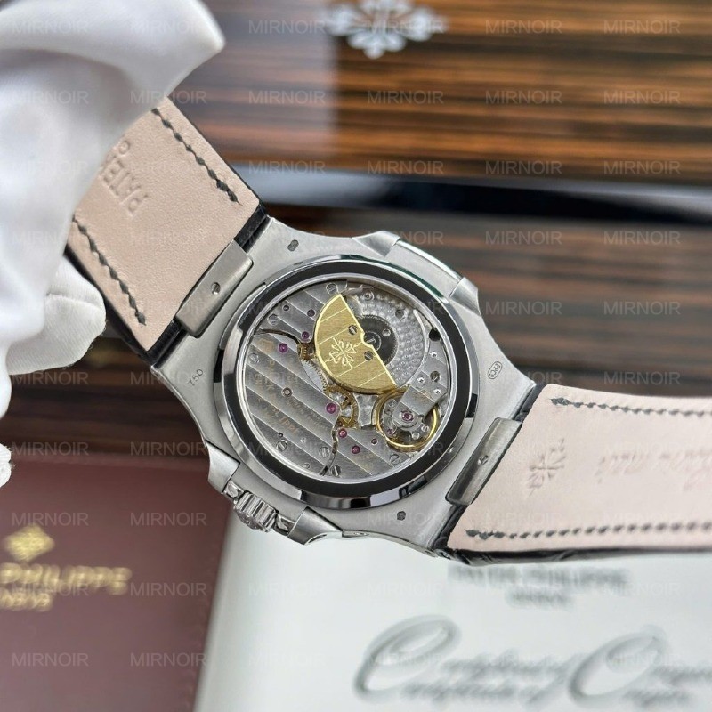 Dong-Ho-Patek-Philippe-Nautilus-5722-Replica-11-Mat-Xanh-Dinh-Da-Baguette-PPF-Factory-40mm-7-1024x1024.jpg