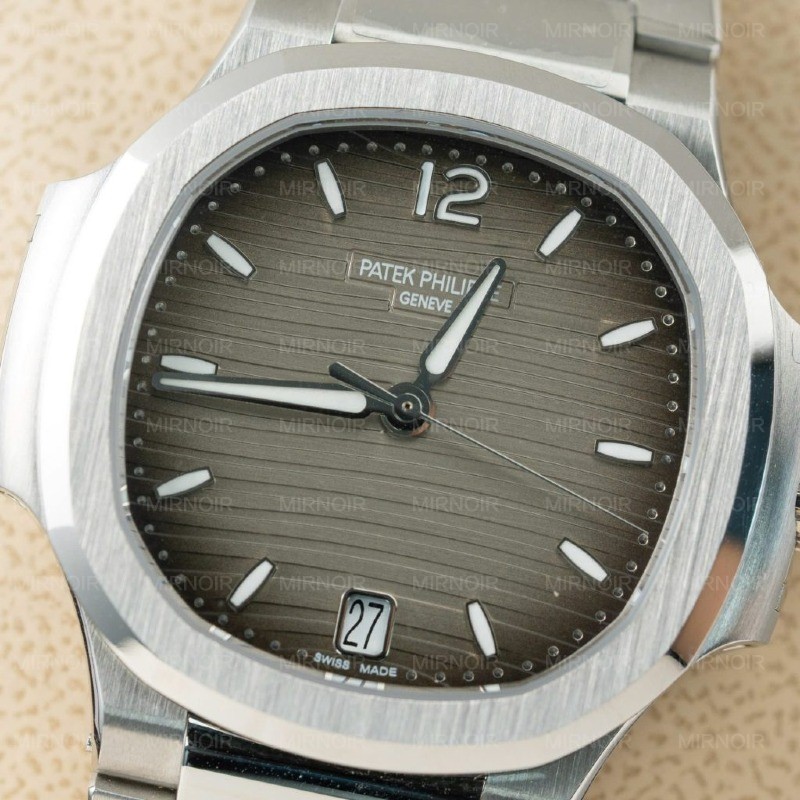 Dong-Ho-Patek-Philippe-Nautilus-7118-Replica-11-Mat-Xam-3K-Factory-35-2-1024x1024.jpg