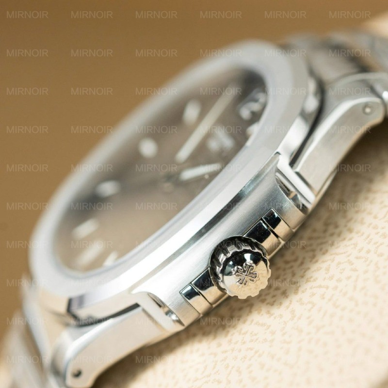 Dong-Ho-Patek-Philippe-Nautilus-7118-Replica-11-Mat-Xam-3K-Factory-35-7-1024x1024.jpg