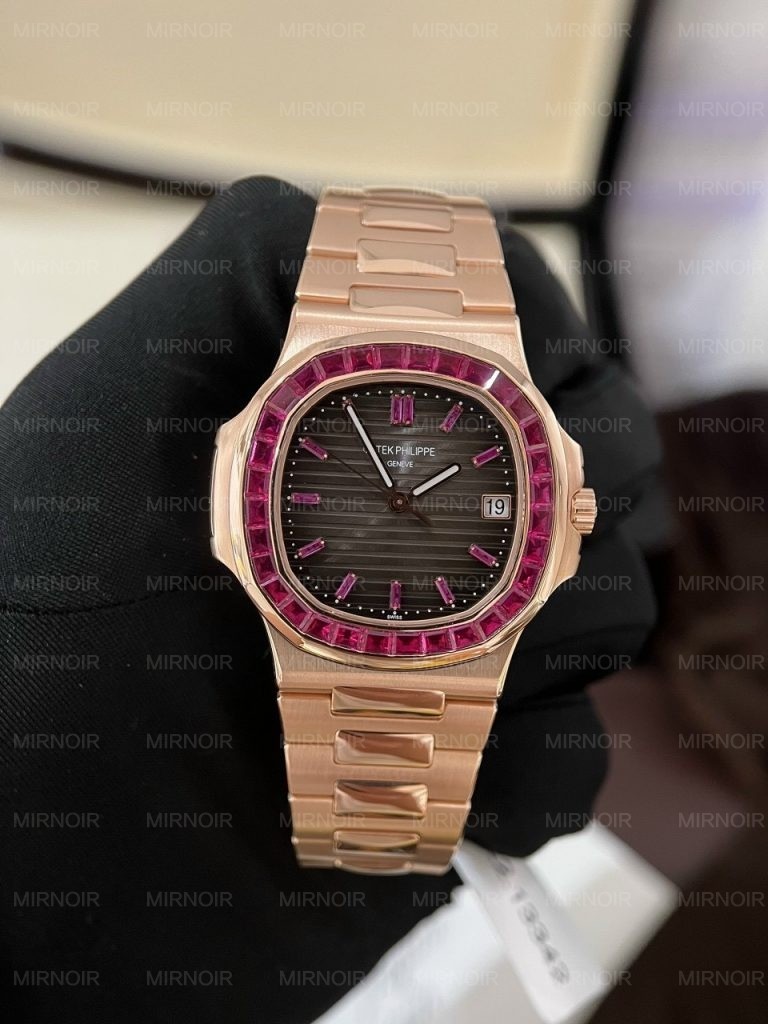 Dong-Ho-Patek-Philippe-Nautilus-5723-Boc-Vang-Do-Da-Ruby-Do-Tong-Hop-4.jpg