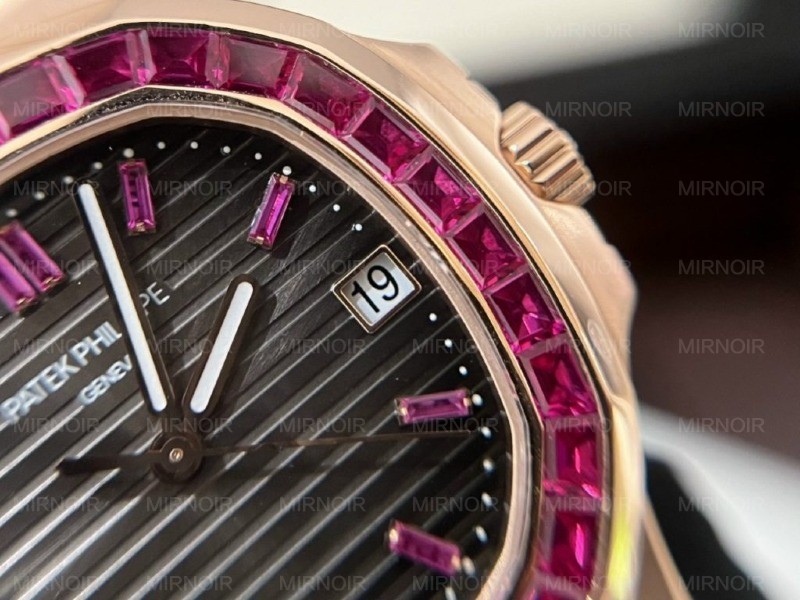 Dong-Ho-Patek-Philippe-Nautilus-5723-Boc-Vang-Do-Da-Ruby-Do-Tong-Hop-9.jpg