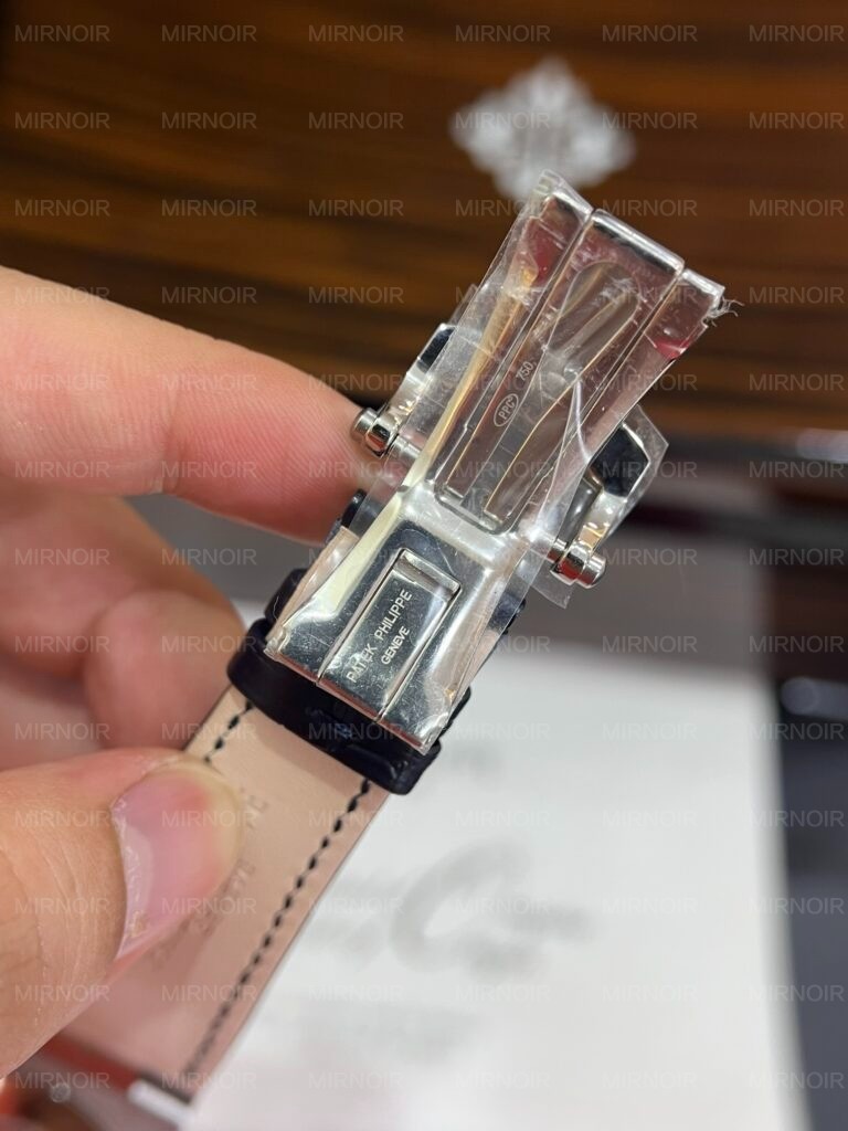 Dong-Ho-Patek-Philippe-5726G-Day-Da-Mau-Xanh-GRF-40-6-768x1024.jpg