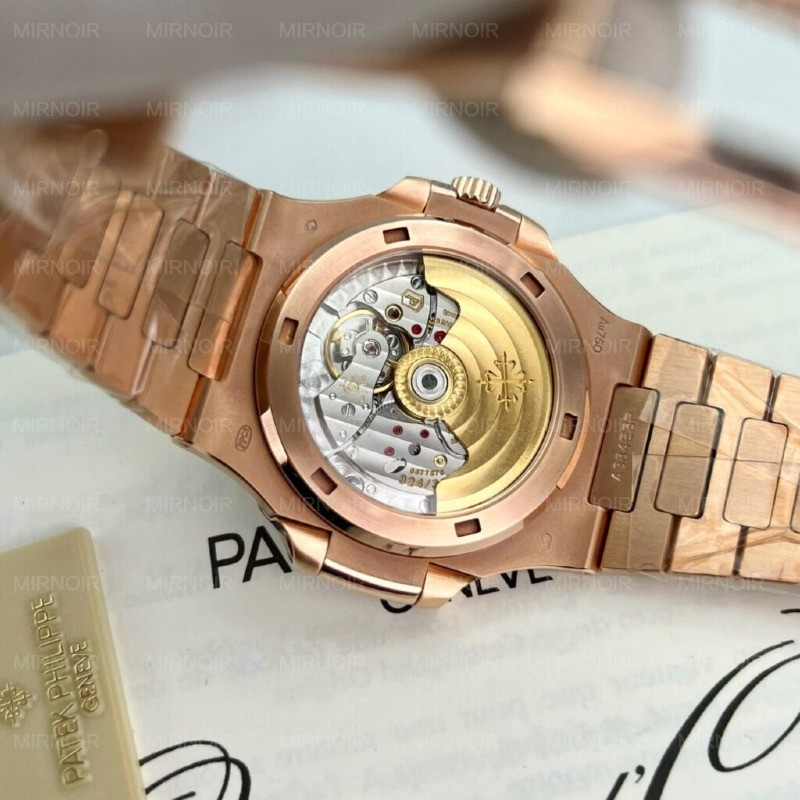 Dong-Ho-Patek-Philippe-Automatic-Nam-1024x1024.jpg