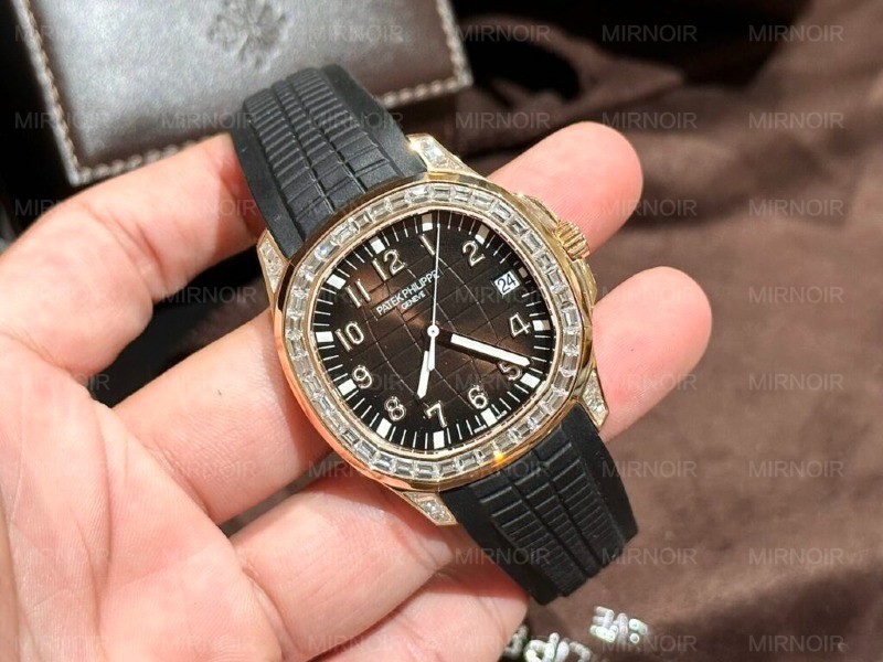 Dong-Ho-Patek-Philippe-Aquanaut-5167R-Vang-Khoi-18K-Kim-Cuong-Tu-Nhien-40mm-8-1024x768.jpg