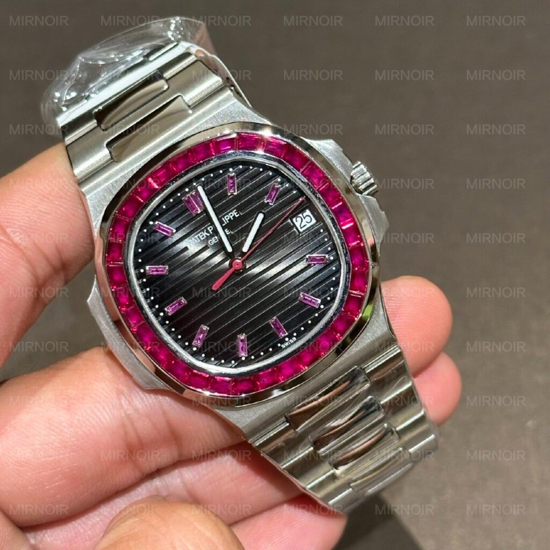 Dong-Ho-Nam-Patek-Philippe-Nautilus-5723-Do-Da-Ruby-Do-Replica-11-40mm-5.jpg