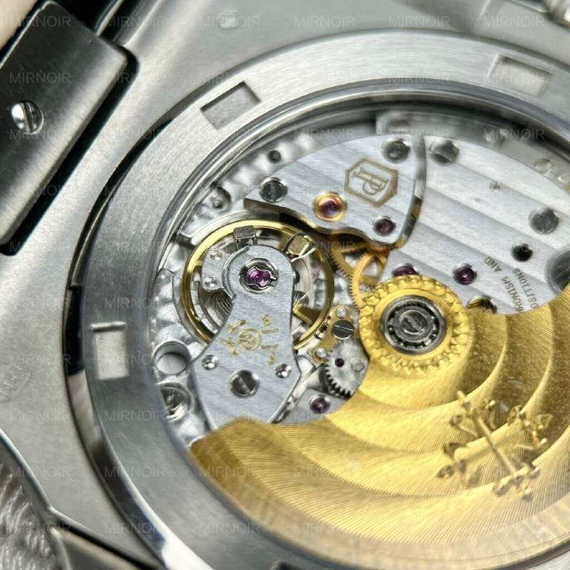 Dong-Ho-Patek-Philippe-Nautilus-5711-Replica-11-Mat-Xanh-La-Cay-40mm-9-1024x1024.jpg
