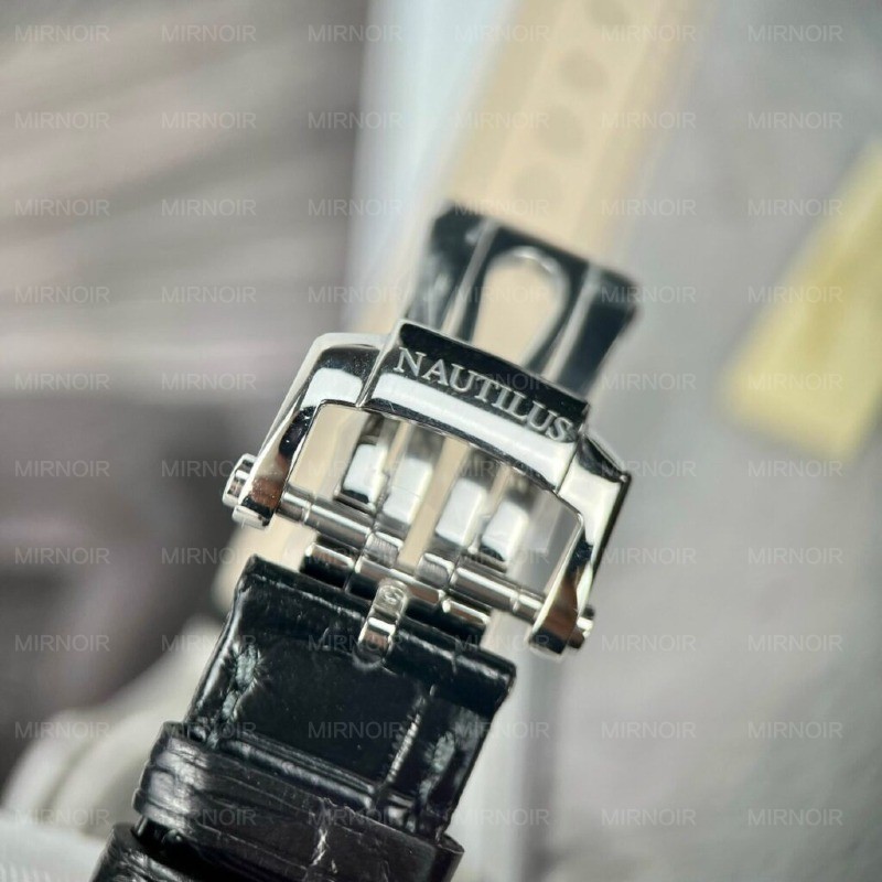 Dong-Ho-Patek-Philippe-Nautilus-5711-Replica-11-Mat-Xanh-La-Cay-40mm-10-1024x1024.jpg