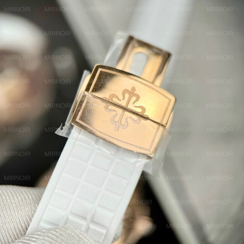 Dong-Ho-Patek-Philippe-Aquanaut-5069R-Dinh-Moissanite-Rep-11-PPF-1024x1024.jpg