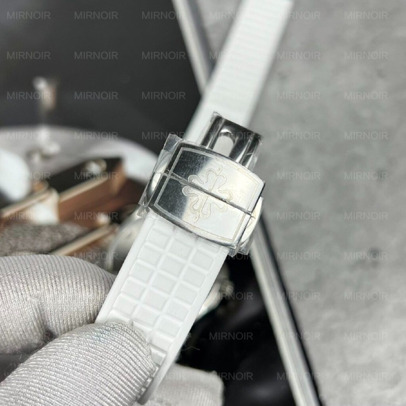 Dong-Ho-Patek-Philippe-Aquanaut-5067A-Dinh-Kim-Cuong-Moissanite-1-1024x1024.jpg