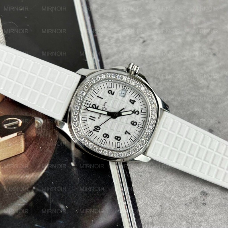 Dong-Ho-Patek-Philippe-Aquanaut-5067A-Dinh-Kim-Cuong-Moissanite-4-1024x1024.jpg