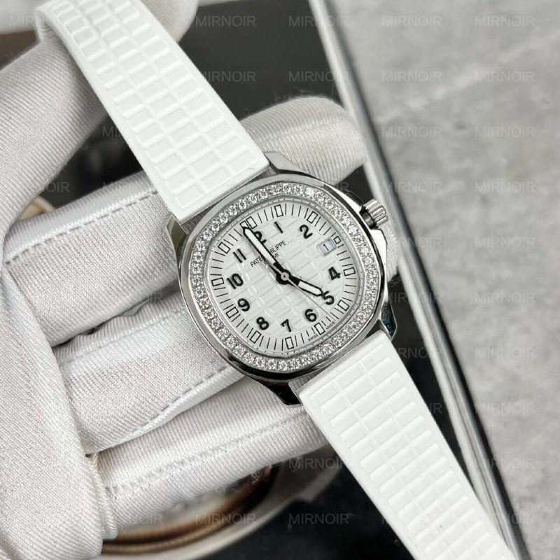 Dong-Ho-Patek-Philippe-Aquanaut-5067A-Dinh-Kim-Cuong-Moissanite-5-1024x1024.jpg