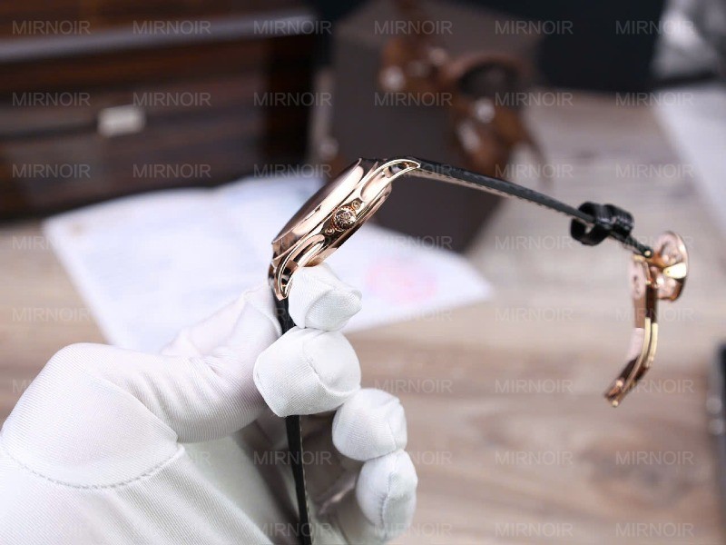 Dong-Ho-Patek-Philippe-Complications-5205R-Mat-Den-Che-Tac-Boc-Vang-That-40mm-12.jpg