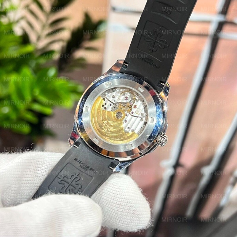 Dong-Ho-Patek-Philippe-Aquanaut-5167-Che-Tac-Kim-Cuong-Tu-Nhien-40mm-1-1-1024x1024.jpg