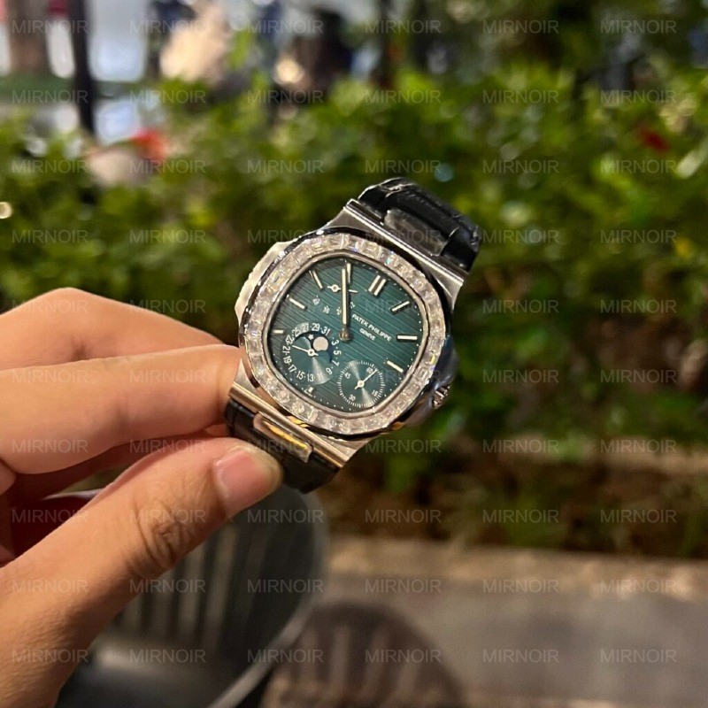 Dong-Ho-Patek-Philippe-Nautilus-5722G-Dinh-Kim-Cuong-Moissanite-40mm-6-1024x1024.jpg