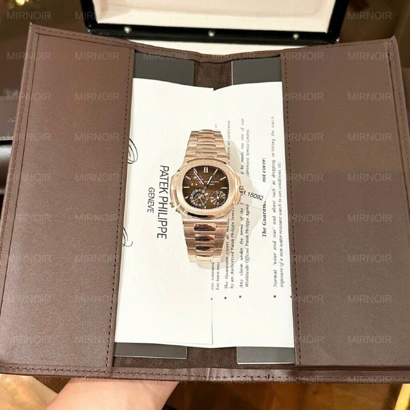 Dong-Ho-Patek-Philippe-Nautilus-5712-Boc-Vang-Mat-Chocolate-GRF-40mm-2-1024x1024.jpg