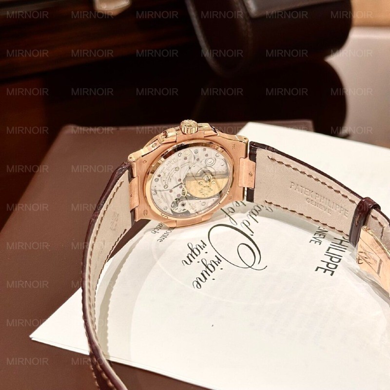 Dong-Ho-Patek-Philippe-Nautilus-5724-Boc-Vang-Do-Da-Ruby-Do-40mm-5-1024x1024.jpg