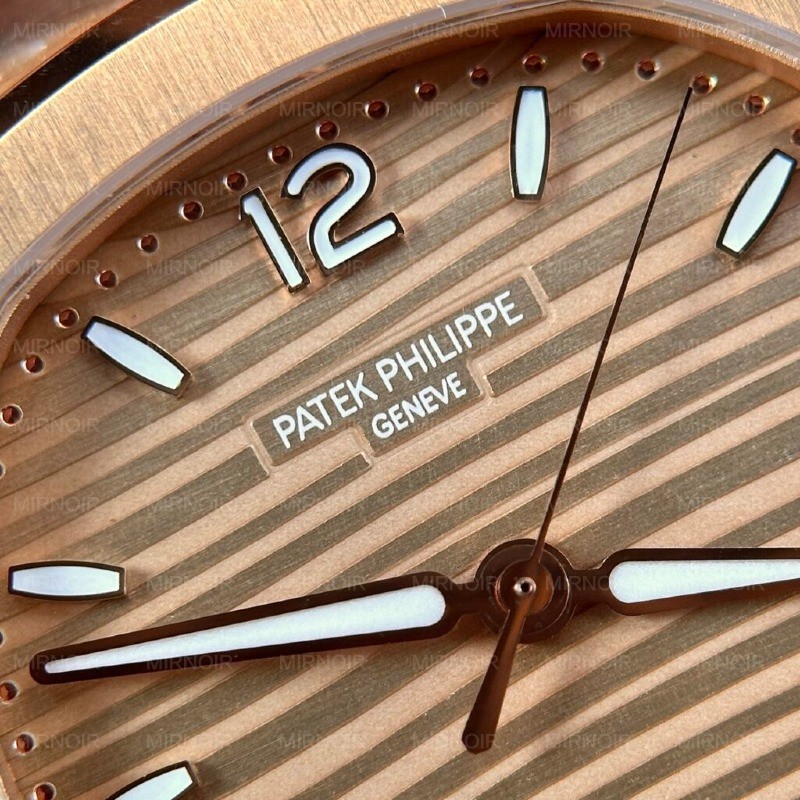 Dong-Ho-Patek-Philippe-Nautilus-7118-Replica-Mau-Vang-Hong-Nha-May-3K-6-1024x1024.jpg
