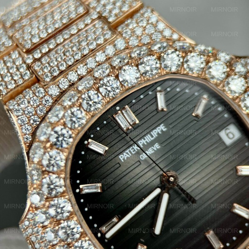 Dong-Ho-Patek-Philippe-5711-Tinh-Chinh-Do-Kim-Cuong-Moissanite-3K-40mm-3-1024x1024.jpg