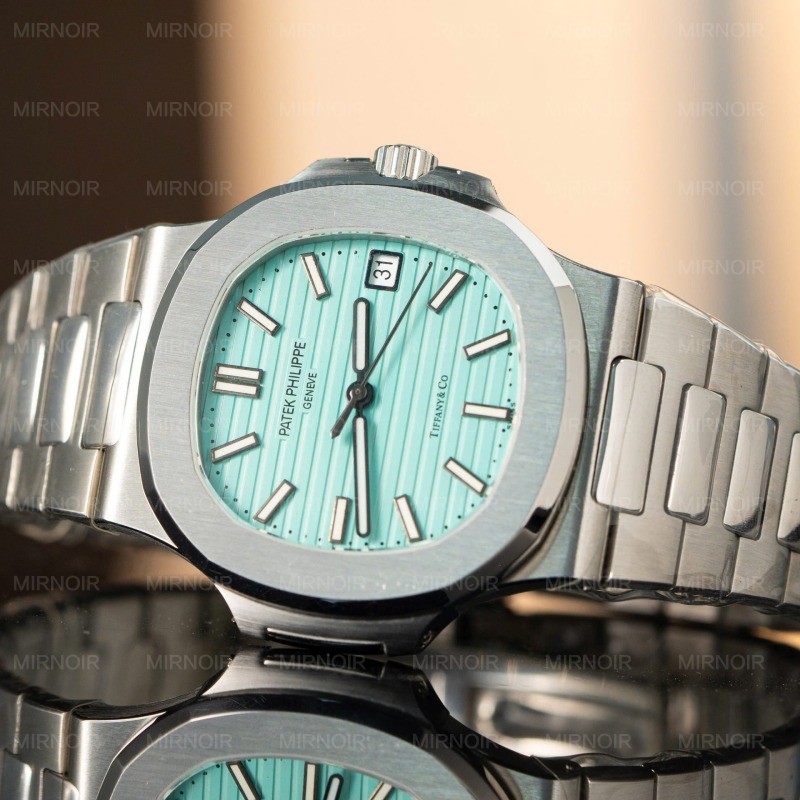 Dong-Ho-Patek-Philippe-Nautilus-5711-Tiffany-Co-Nha-May-3K-Rep-11-6.jpg