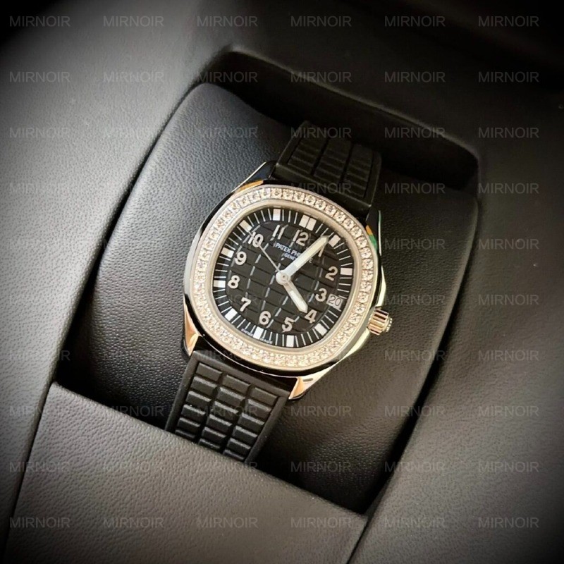 Dong-Ho-Patek-Philippe-Aquanaut-5067G-Rep-11-Mau-Den-35-11-1024x1024.jpg