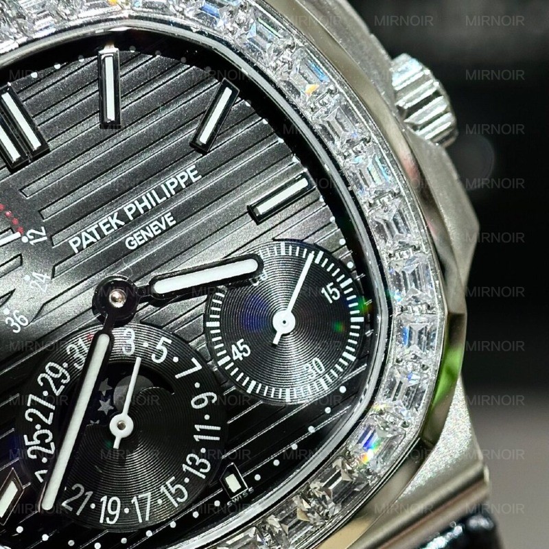 Dong-Ho-Patek-Philippe-Nautilus-5724G-Replica-Mat-Xam-GRF-40mm-6-1024x1024.jpg