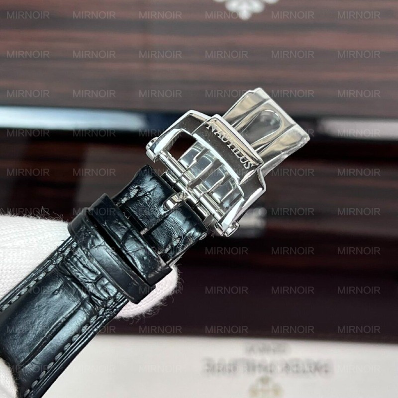 Dong-Ho-Patek-Philippe-Nautilus-5723-Replica-11-Day-Da-Nam-40mm-5-1024x1024.jpg