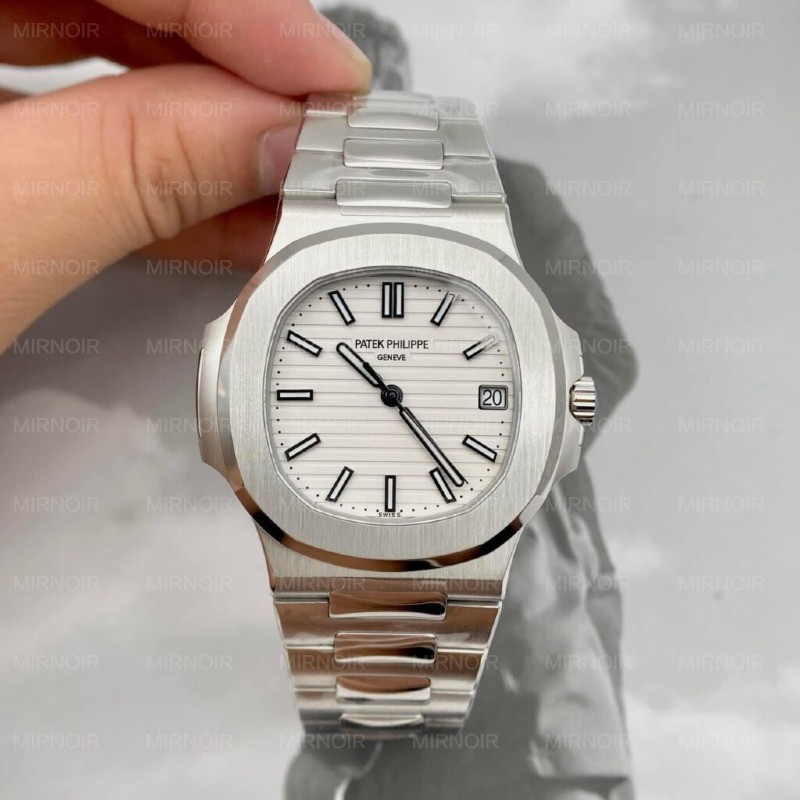 Dong-Ho-Patek-Philippe-Nautilus-5711-Mat-Trang-Replica-3KF-40mm-2-1024x1024.jpg