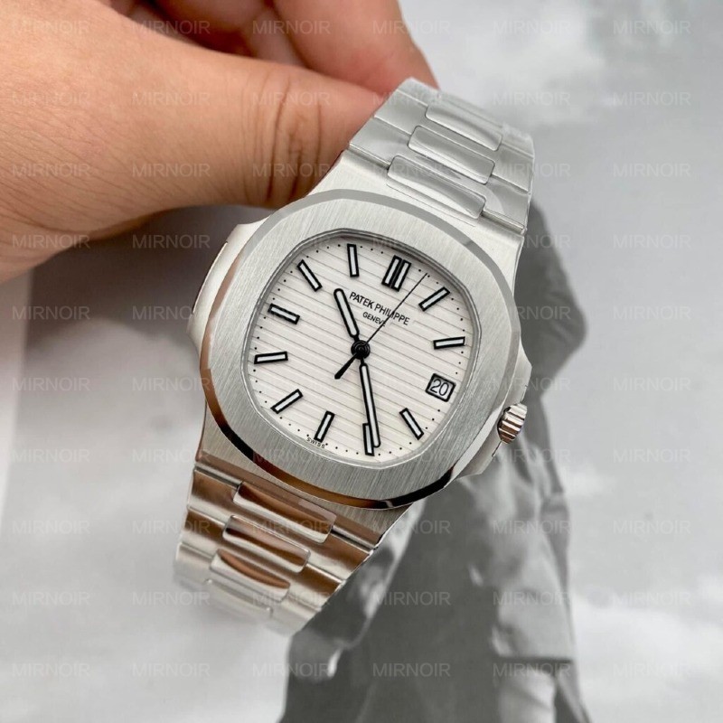 Dong-Ho-Patek-Philippe-Nautilus-5711-Mat-Trang-Replica-3KF-40mm-4-1024x1024.jpg