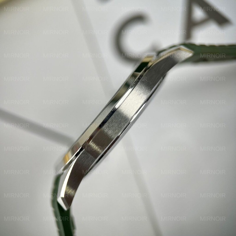 Dong-Ho-Patek-Philippe-5168G-Replica-11-Mau-Xanh-La-Cay-42-7-1024x1024.jpg