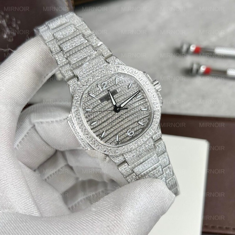 Dong-Ho-Patek-Philippe-Nautilus-7118-Dinh-Full-Da-Replica-11-35-1-1024x1024.jpg