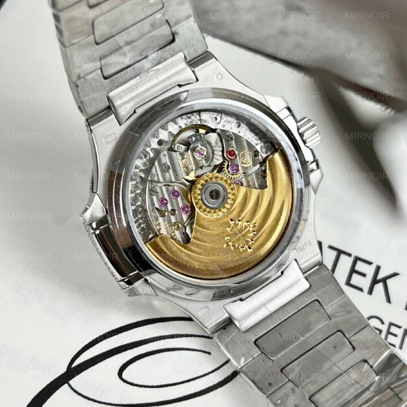 Dong-Ho-Patek-Philippe-Nautilus-7118-Dinh-Full-Da-Replica-11-35-9-1024x1024.jpg