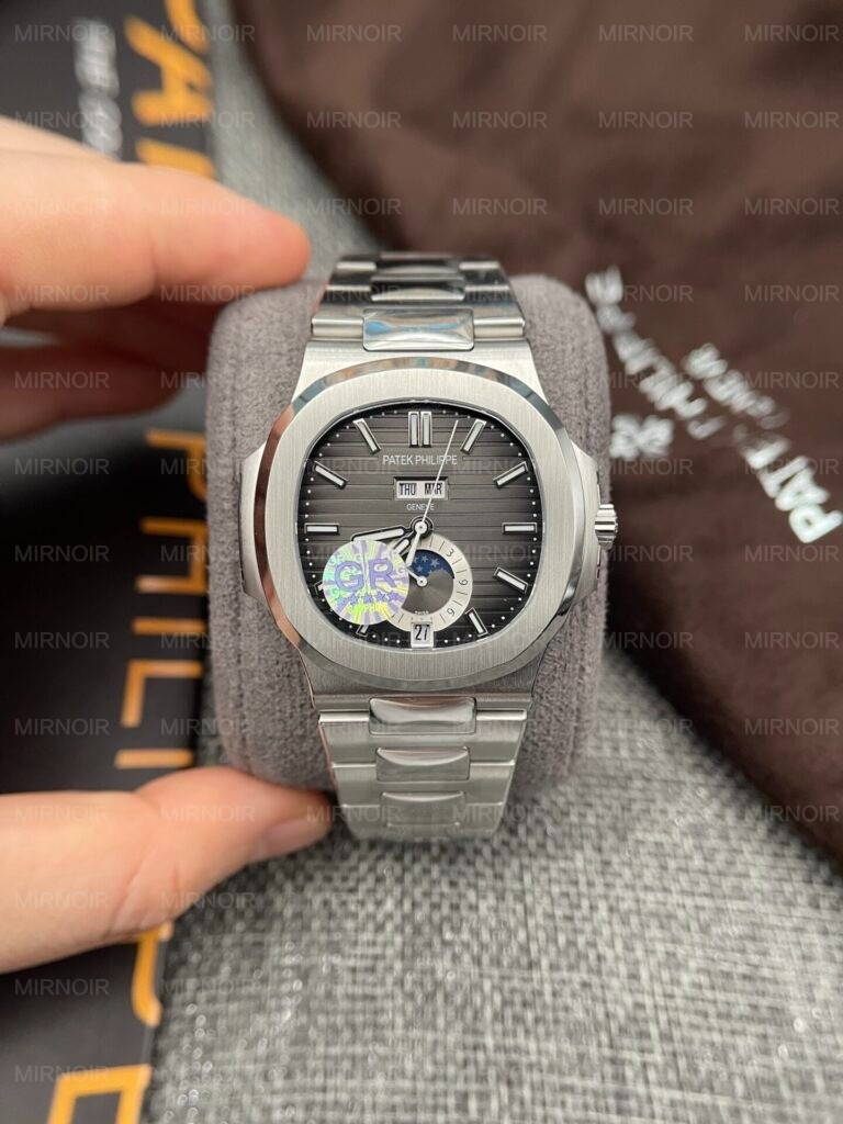 Dong-Ho-Patek-Philippe-Nautilus-5726-Super-Fake-11-Mat-Xam-GRF-40mm-1-768x1024.jpg