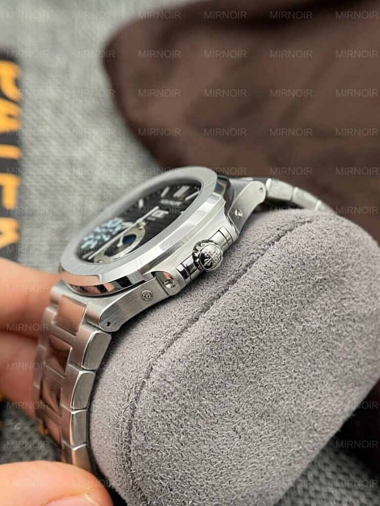 Dong-Ho-Patek-Philippe-Nautilus-5726-Super-Fake-11-Mat-Xam-GRF-40mm-3-768x1024.jpg