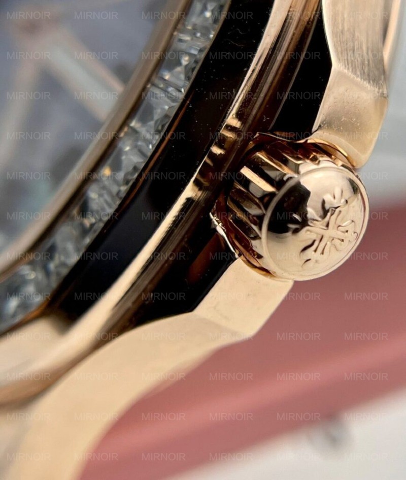 Dong-Ho-Patek-Philippe-Aquanaut-5072R-Boc-Vang-Do-Kim-Cuong-Moissanite-35-6-867x1024.jpg