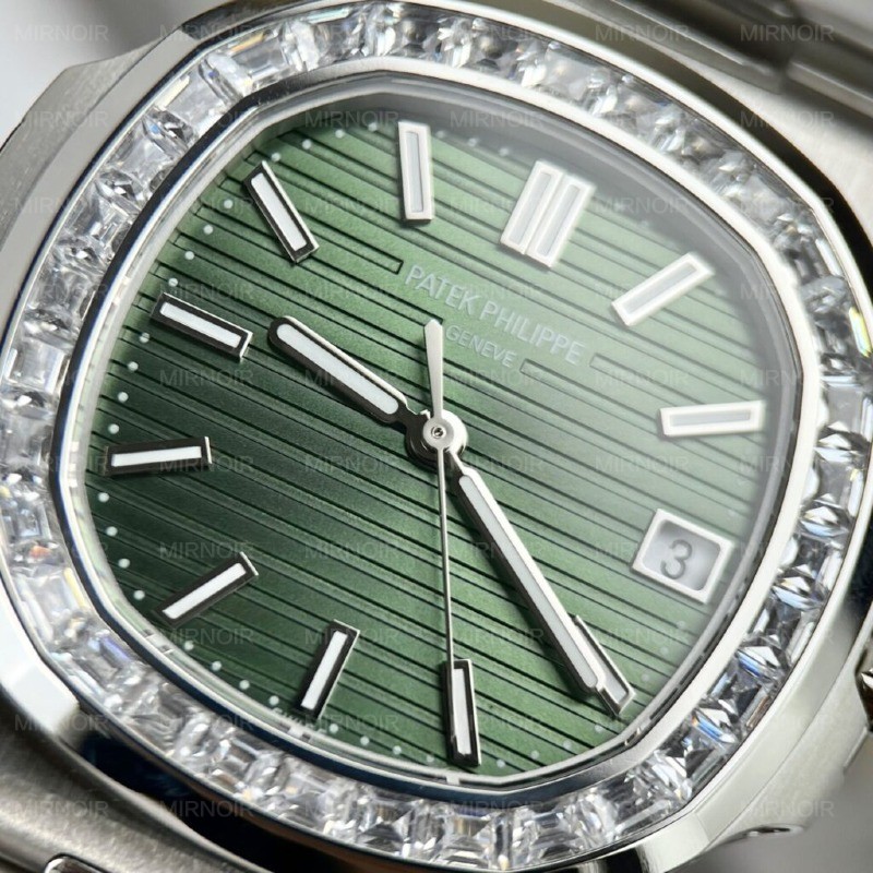 Dong-Ho-Patek-Philippe-Nautilus-5723-Mat-Xanh-La-Cay-Rep-11-40mm-7-1024x1024.jpg