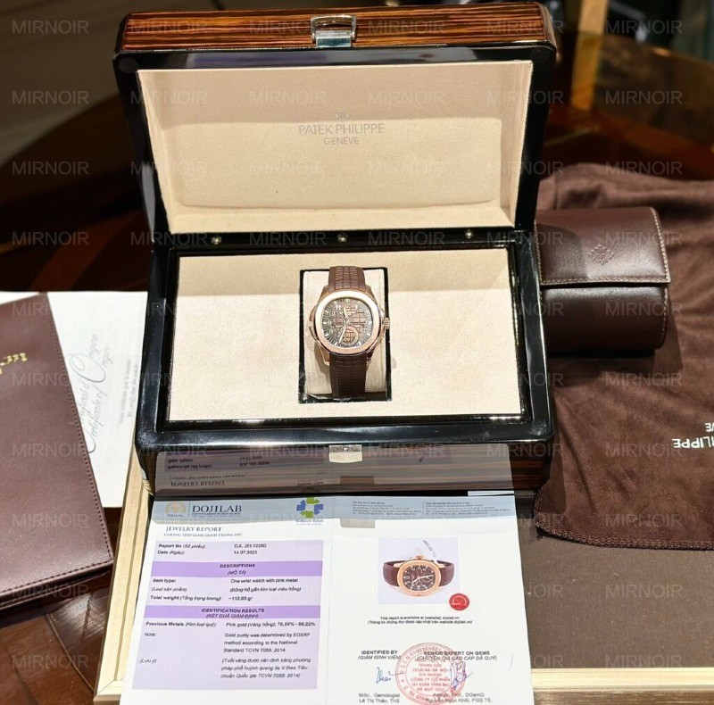 Dong-Ho-Patek-Philippe-Aquanaut-5164R-Boc-Vang-That-ZF-40-1-1024x1011.jpg